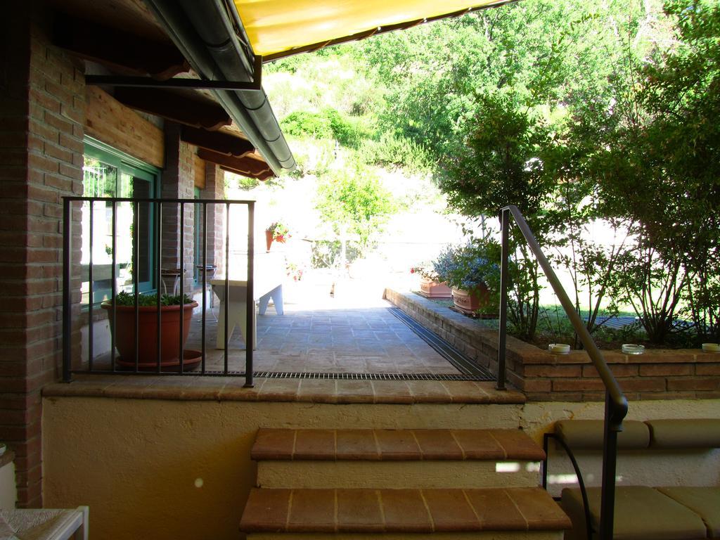 Le Torracce Agriturismo Olistico Hotel Valfabbrica Eksteriør billede