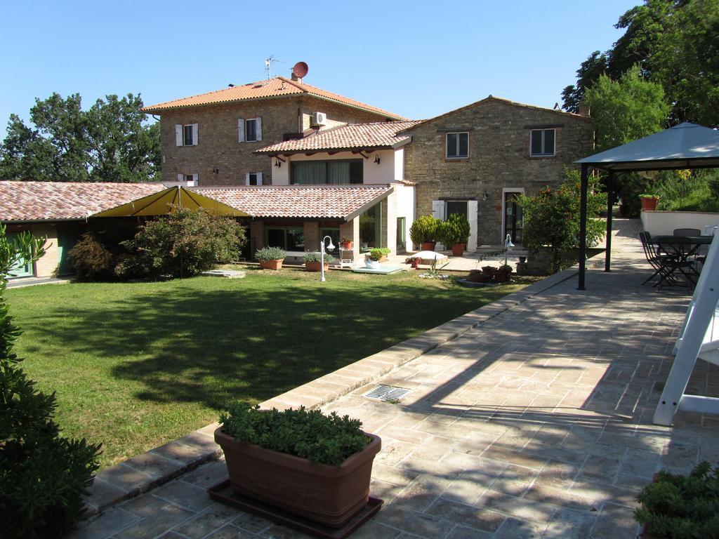 Le Torracce Agriturismo Olistico Hotel Valfabbrica Eksteriør billede